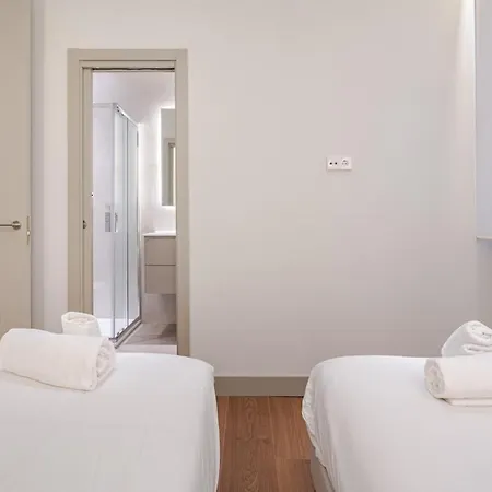 Luxury & Exclusive Salamanca 10 Pax Apartment