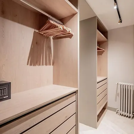 Luxury & Exclusive Salamanca 10 Pax Apartment Madrid