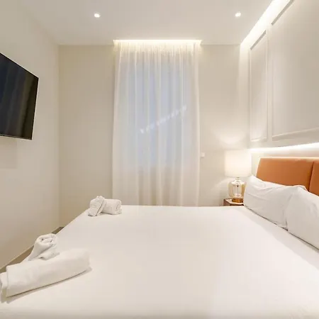 Luxury & Exclusive Salamanca 10 Pax Apartment