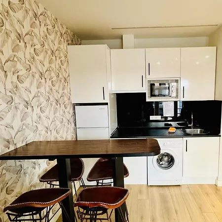 Apolo Apartamento *