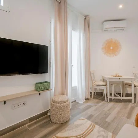 Apartment Cute & Cozy In Retiro