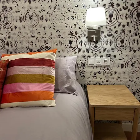 Apartamento Stylish & Cozy 1br Steps From Royal Palace | By Airnest Madrid