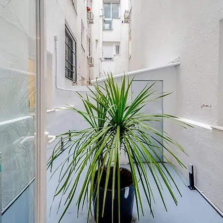 Stylish 5br Flat With Terrace Madrid