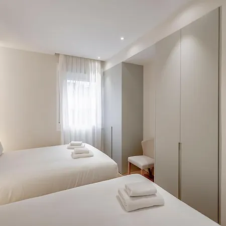 Stylish 5br Flat With Terrace Madrid