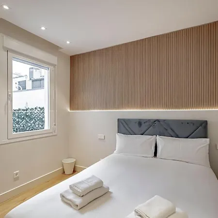 Stylish 5br Flat With Terrace Madrid