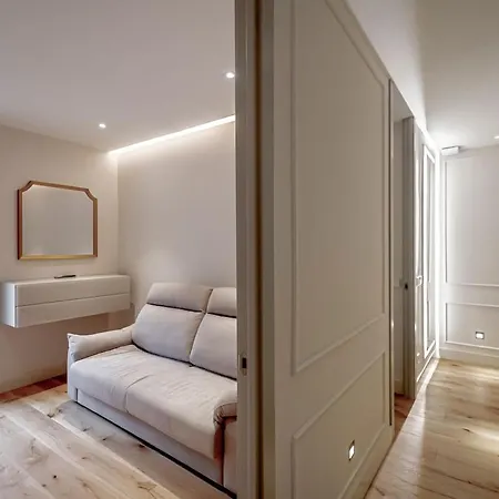 Stylish 5br Flat With Terrace Apartment