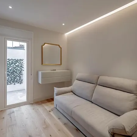 Apartment Stylish 5br Flat With Terrace *
