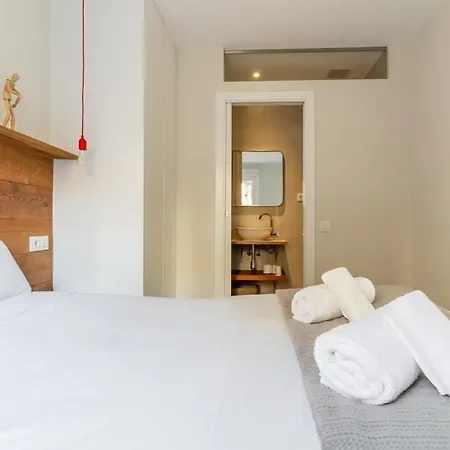 Modern Stylish -1bd 1bath-lavapies *