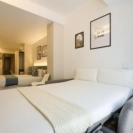 Dobo Madrid Rio Apartment