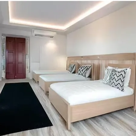 Alexa Host Madrid