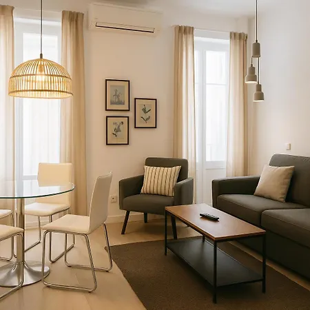 Sixrooms Plaza Mayor Pensionat 4*