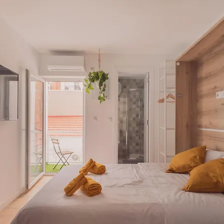 Wood 3 Apartment