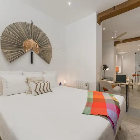 3min Walk - Retiro & Atocha - Luxury District And Desk Apartmán *