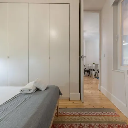 Apartamento 1 Bedroom 1 Bathroom Furnished - Chamberi - Cozy Modern- Mintystay *