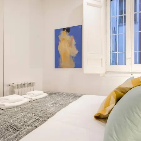 Апартаменты Renovated And Modern- 3bd 2bth- Anton Martin