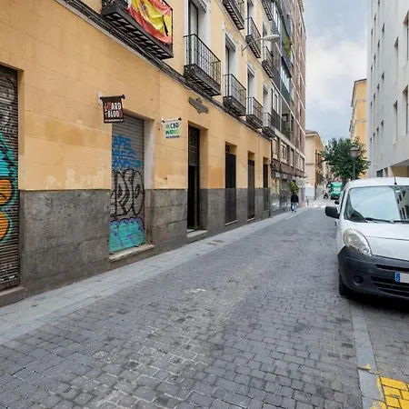 3 Bedrooms 2 Bathrooms Furnished - Malasana - Terrace - Bright In Downtown Area - Mintystay * Madri