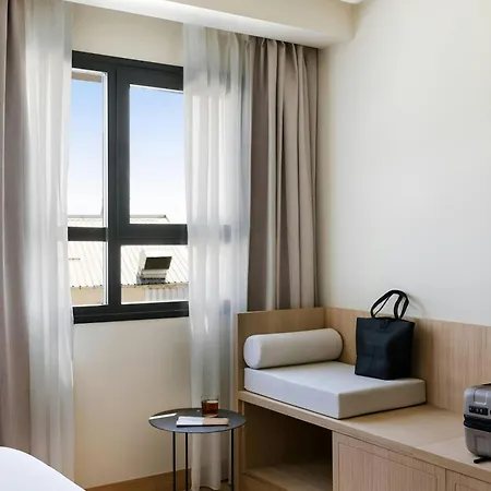 Sonder By Marriott Bonvoy Sofia Atocha Aparthotel Madrid