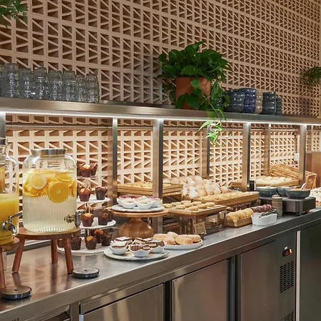 The Social Hub Extended Madrid