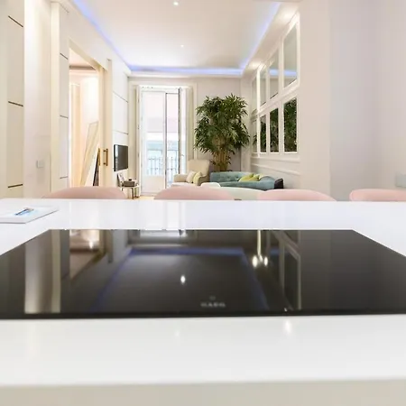 Luxury In The Center Of Rei25 Madrid