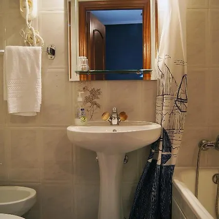 Fuencarral Kryse&breogan Guest house