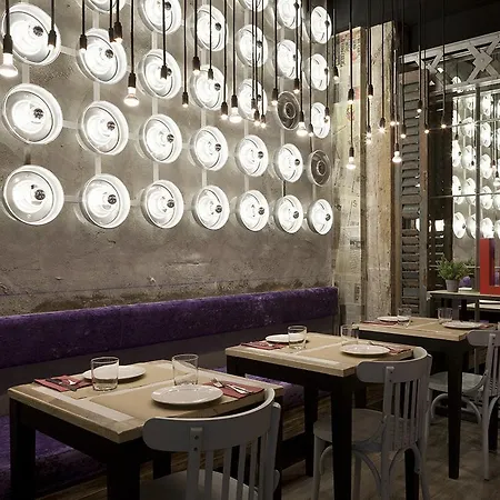 Room00 Chueca Madrid