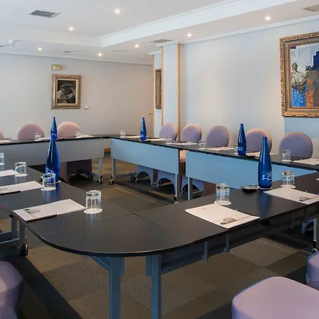 Hotel Rafaelhoteles Atocha 4*