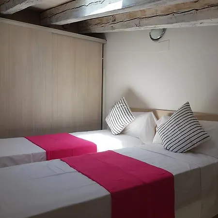 Village Love Apartment Madrid