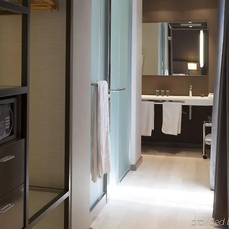 Ac Los Vascos By Marriott Hotel
