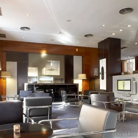 Hotel Ac Los Vascos By Marriott 3*