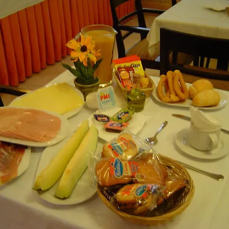 Hotel Laris