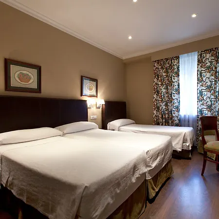 Moderno Puerta Del Sol Otel 3*