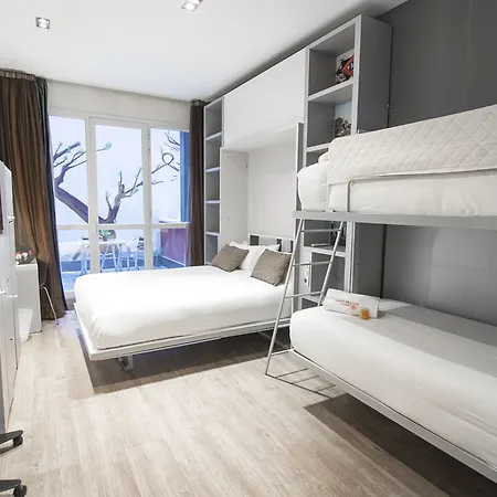 Petit Palace Plaza Espana Hotel 4*