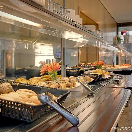 Crowne Plaza Airport Hotell Madrid