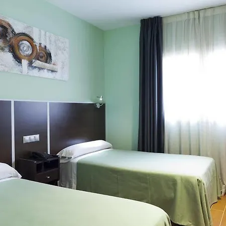 Avenida Barajas Vendégház 3*