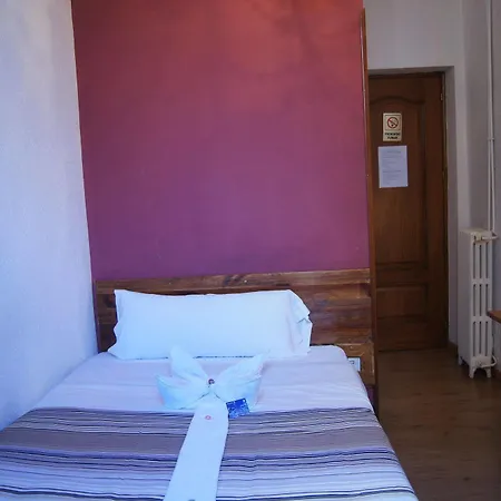 A Nuestra Senora De La Paloma Hostal