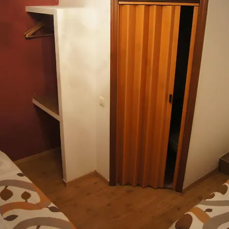 A Nuestra Senora De La Paloma Hostal Madrid