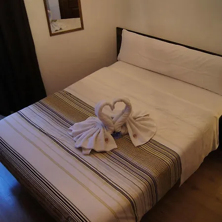A Nuestra Senora De La Paloma Hostal *