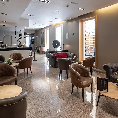 梅耶广场加泰罗尼亚酒店 酒店 4*
