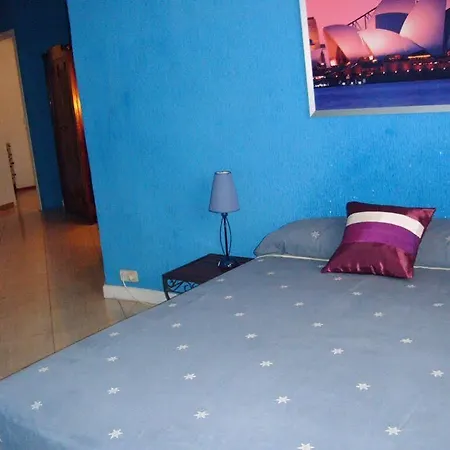 Gay Puerta Del Sol Affittacamere 2*