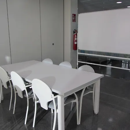 Residencia Universitaria Resa Erasmo Madrid