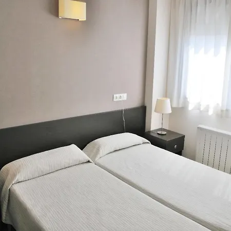 Residencia Universitaria Resa Erasmo Apartment Madrid