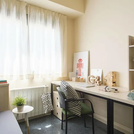 Apartment Residencia Universitaria Resa Erasmo *