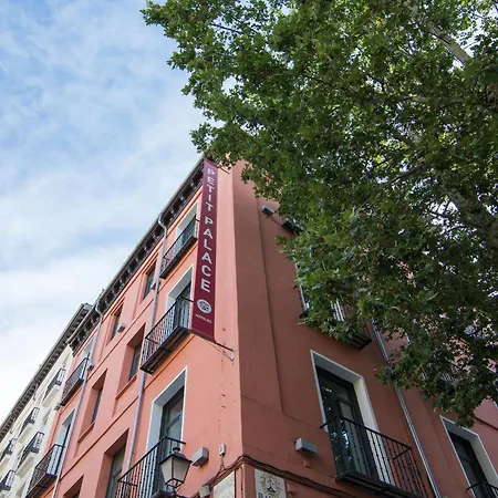 Petit Palace Plaza Del Carmen 4* Madryt