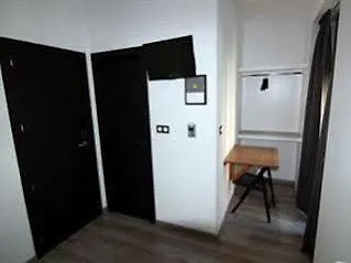 Mh Fuencarral Guest house 5*