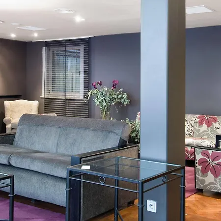 Moderno Puerta Del Sol Otel 3*