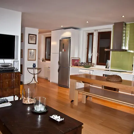 Sixrooms Plaza Mayor Pensionat 4*