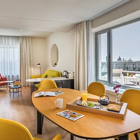 Barcelo Torre De Hotel 5*