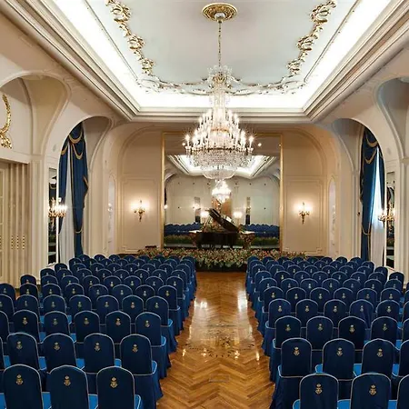 Mandarin Oriental Ritz, Hotel