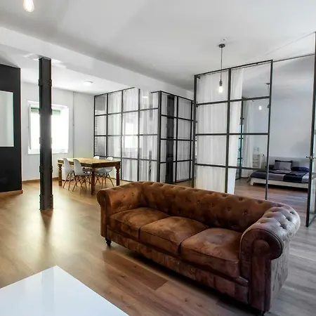 Apartment Love