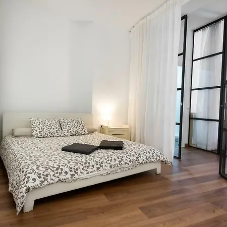 Love Apartment *